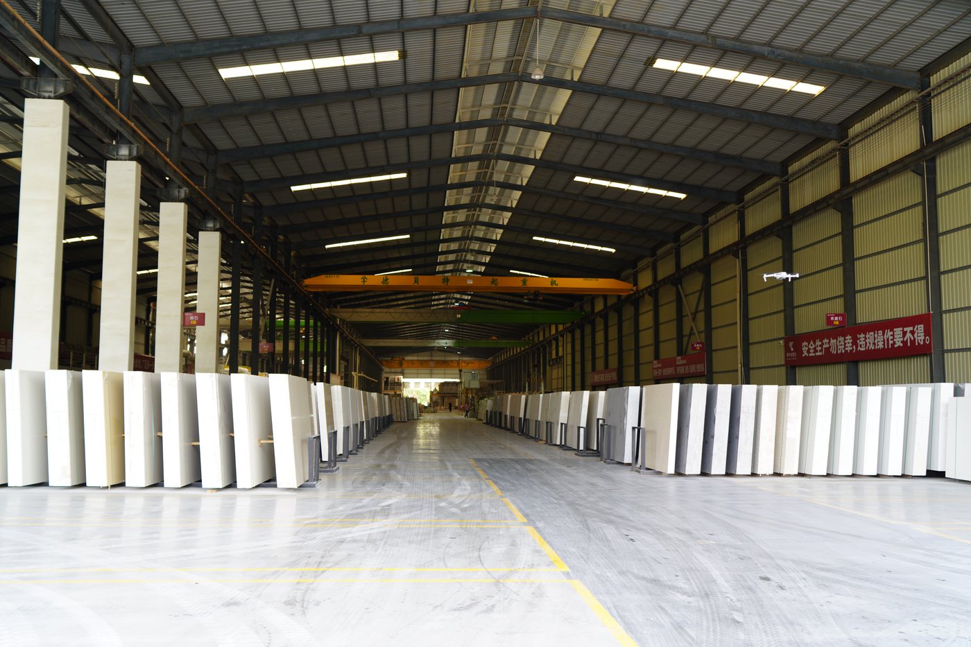Slab warehouse and logistics