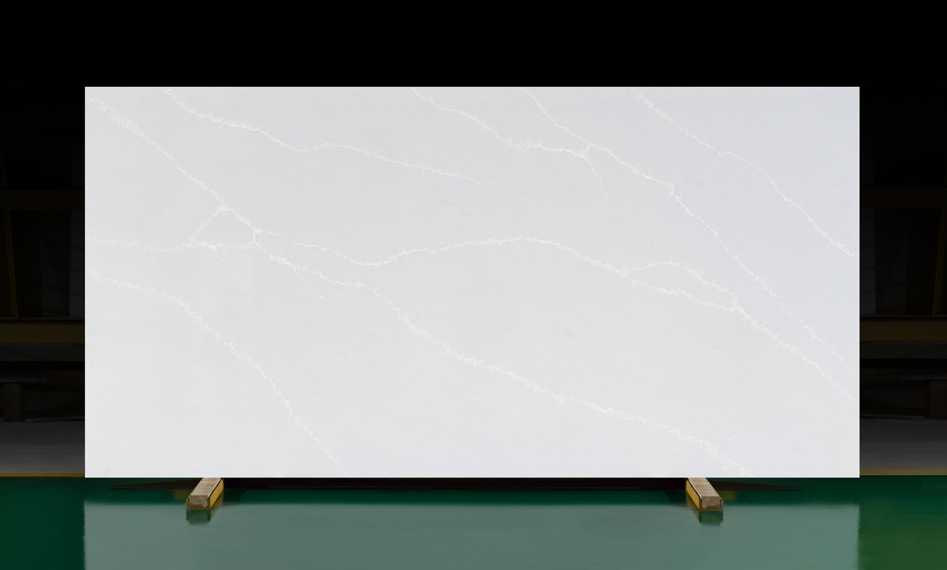 1111_Vivid White