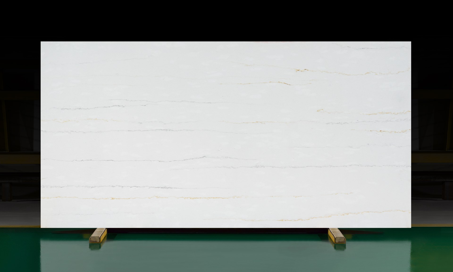 1111_Vivid White