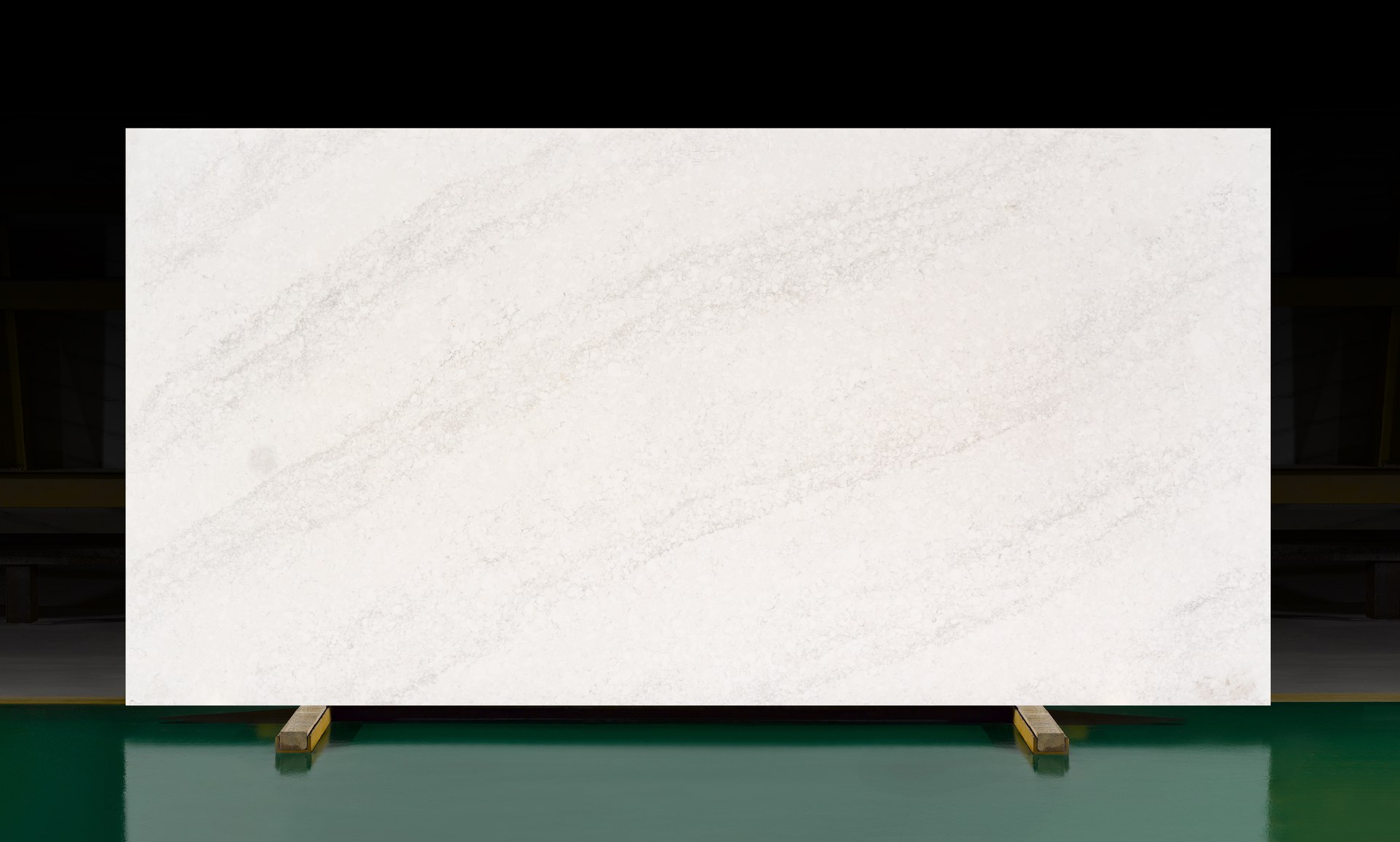 1111_Vivid White